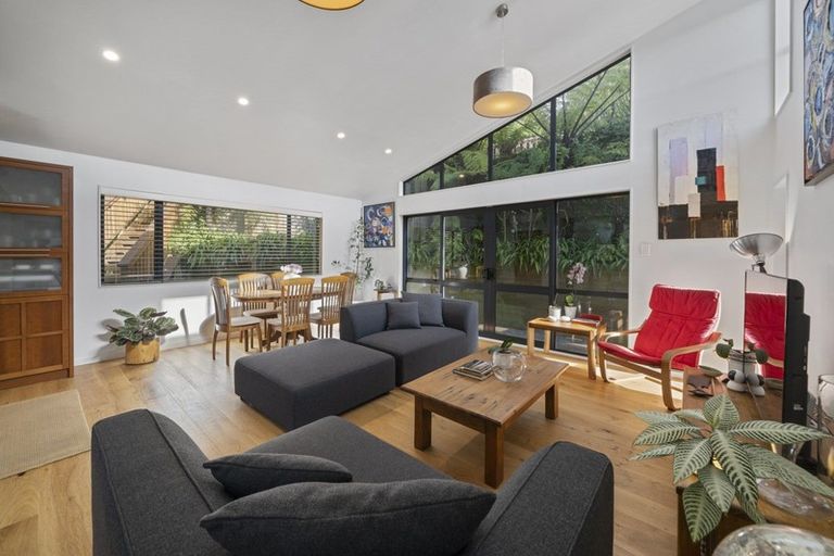 Photo of property in 65a Thurleigh Grove, Karori, Wellington, 6012