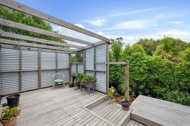 Photo of property in 140 Awaroa Road, Helensville, 0800