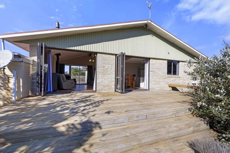Photo of property in 11 Atkinson Street, Waitara, 4320