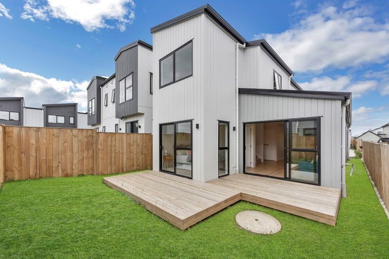 Photo of property in 2 Military Lane, Papakura, 2110