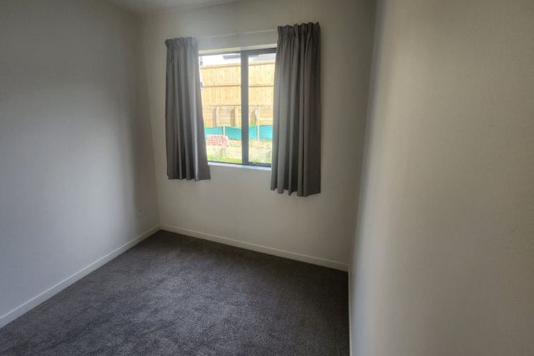 Photo of property in 9 Puwha Street, Massey, 0614