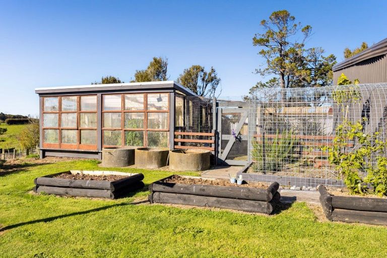 Photo of property in 178 Rugby Road, Tariki, Inglewood, 4388