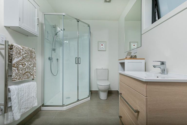 Photo of property in 2/63 Taikata Road, Te Atatu Peninsula, Auckland, 0610