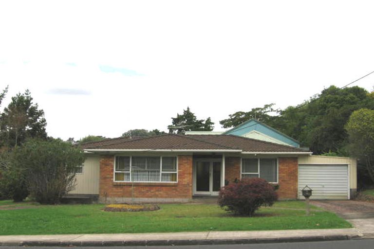 Photo of property in 2/16 Captain Scott Road, Glen Eden, Auckland, 0602