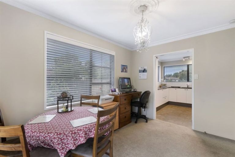 Photo of property in 27 Royleen Street, Casebrook, Christchurch, 8051