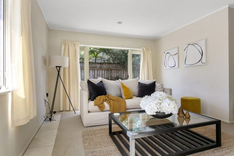 Photo of property in 86b Moore Street, Leamington, Cambridge, 3432