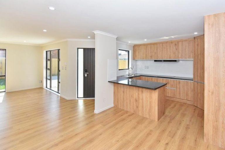 Photo of property in 19a Surrey Street, Hawera, 4610