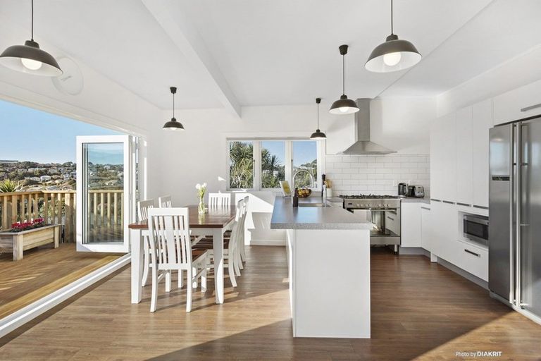 Photo of property in 72 Chaytor Street, Karori, Wellington, 6012