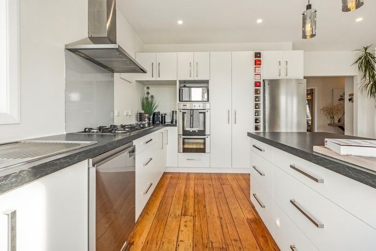 Photo of property in 35 Tirangi Road, Rongotai, Wellington, 6022