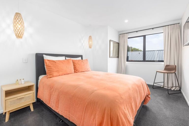 Photo of property in 74 Kotare Street, Waikanae, 5036