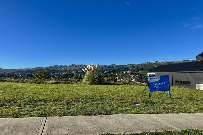 Photo of property in 188 John Burke Drive, Aotea, Porirua, 5024
