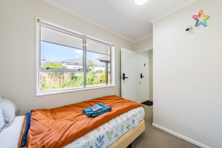 Photo of property in 8b Wai-iti Crescent, Woburn, Lower Hutt, 5010