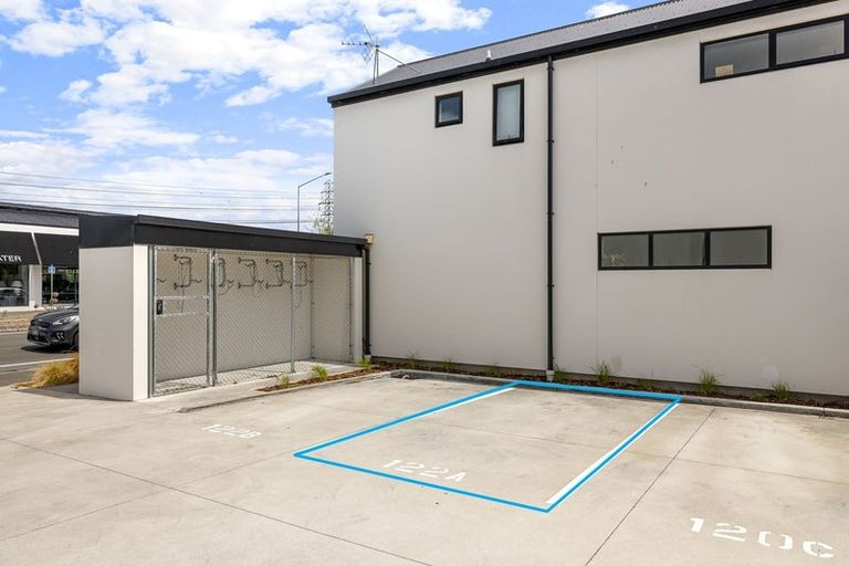Photo of property in 122a Blenheim Road, Riccarton, Christchurch, 8041