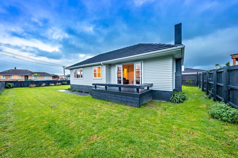 Photo of property in 8 Tidal Road, Mangere, Auckland, 2022