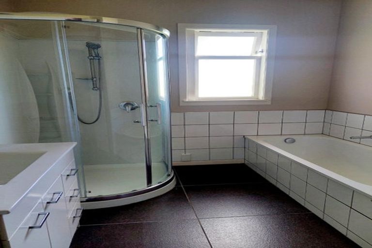 Photo of property in 57 Hamilton Road, Cambridge, 3434