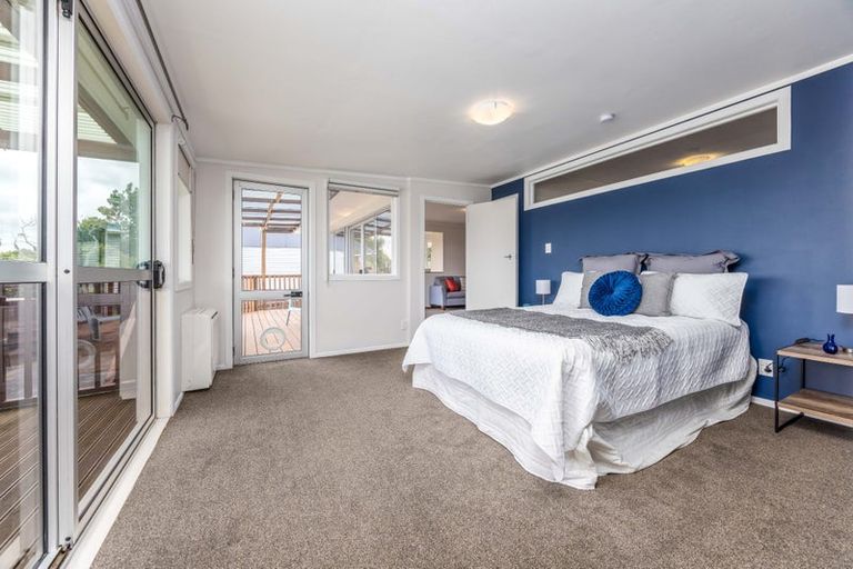 Photo of property in 454 Don Buck Road, Massey, Auckland, 0614