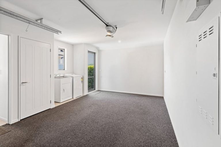 Photo of property in 72b Wilsons Road, Saint Martins, Christchurch, 8022