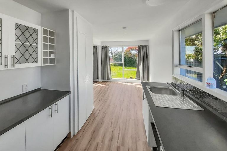 Photo of property in 10 Woodlands Place, Aranui, Christchurch, 8061
