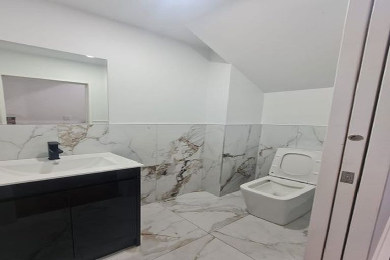 Photo of property in 305e Porchester Road, Takanini, 2112