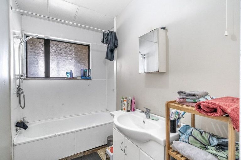 Photo of property in 46 Charlton Road, Gore, 9710