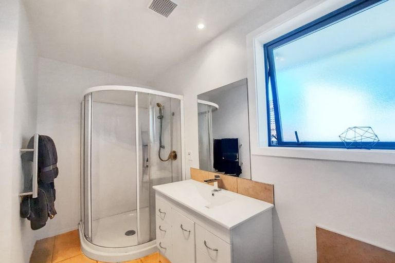 Photo of property in 22 Rosedale Place, Avonhead, Christchurch, 8042