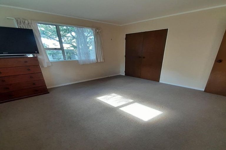 Photo of property in 25 Hartford Crescent, Totara Park, Upper Hutt, 5018