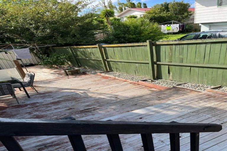 Photo of property in 57 Holmes Drive South, Massey, Auckland, 0614