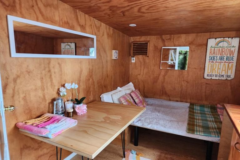 Photo of property in 105 Lone Kauri Road, Karekare, New Lynn, 0772