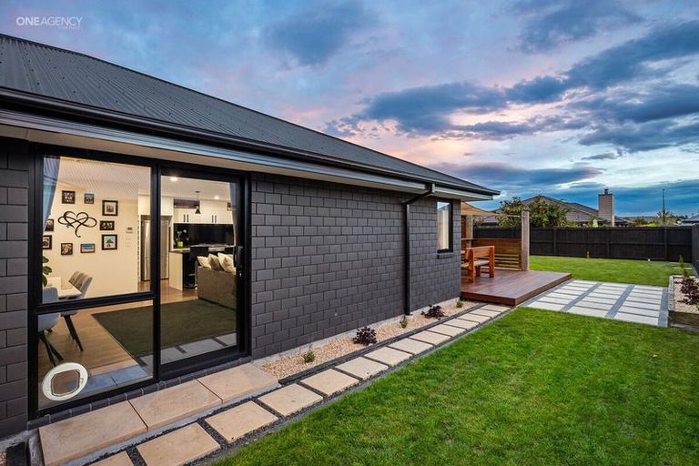 Photo of property in 71 Gladstone Road, Woodend, 7610