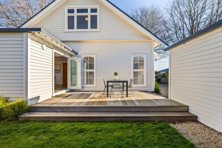 Photo of property in 34 Massey Crescent, St Albans, Christchurch, 8014