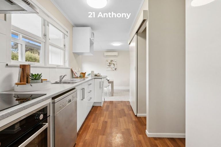 Photo of property in 21 Anthony Grove, Paraparaumu Beach, Paraparaumu, 5032