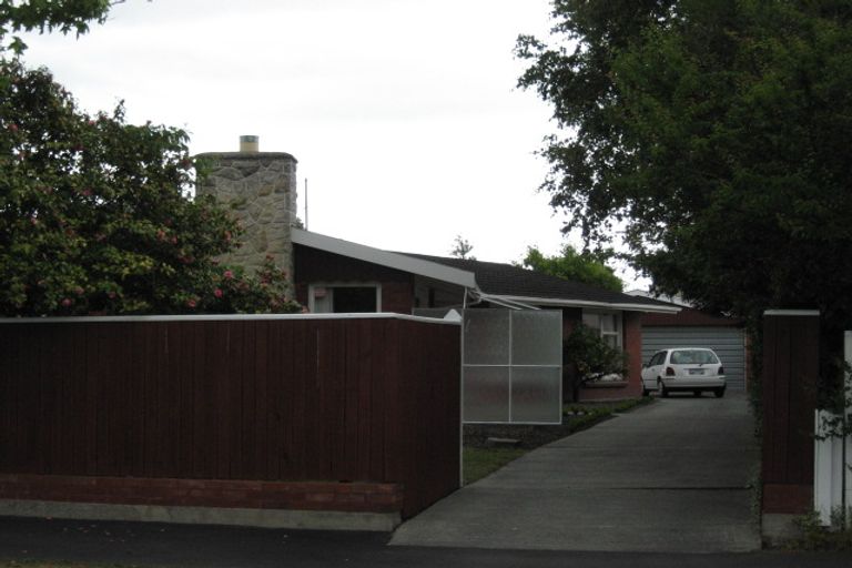 Photo of property in 41 Whitby Street, Burnside, Christchurch, 8053