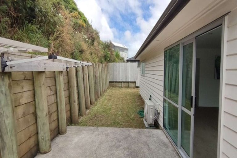 Photo of property in 21 Cresswell Place, Johnsonville, Wellington, 6037