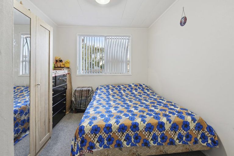 Photo of property in 29 Othello Drive, Clover Park, Auckland, 2023