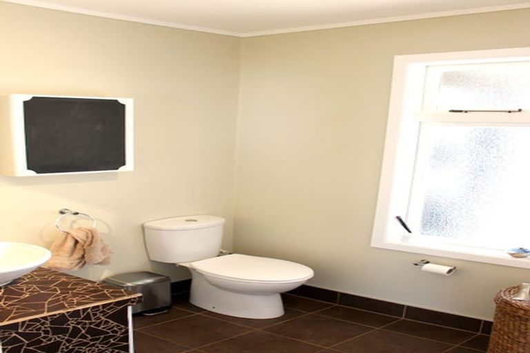 Photo of property in 7 Percival Road, Paraparaumu Beach, Paraparaumu, 5032