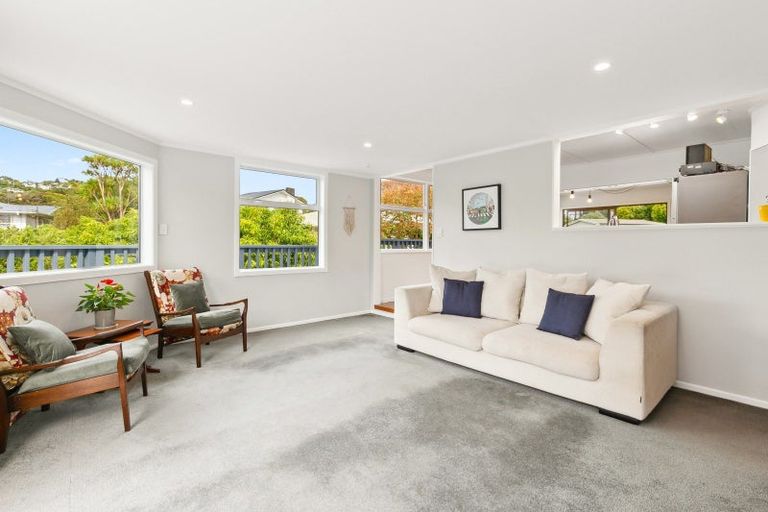 Photo of property in 36 Lynda Avenue, Paparangi, Wellington, 6037