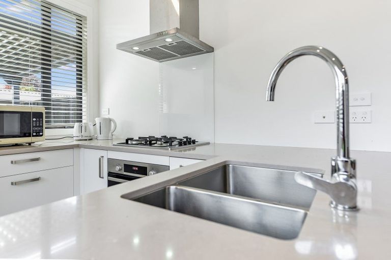 Photo of property in 14u2 Mitcham Avenue, Forest Lake, Hamilton, 3200