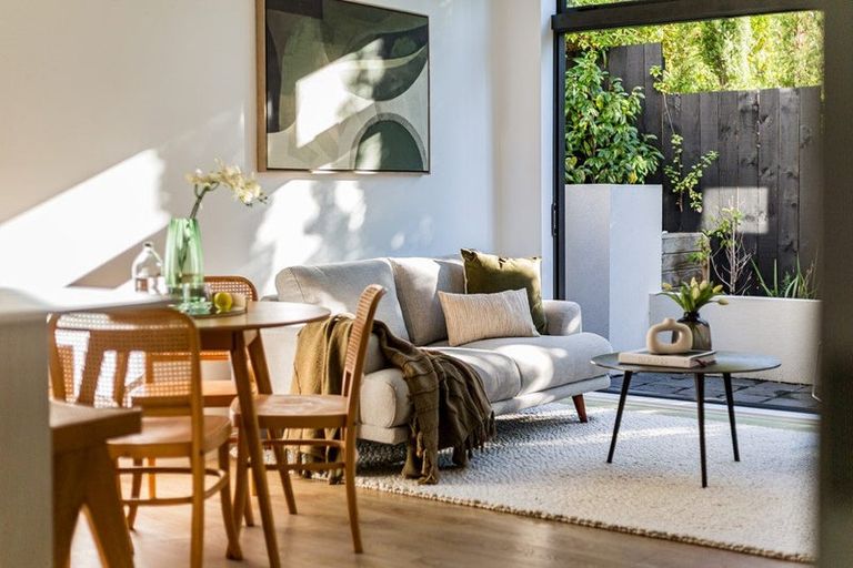 Photo of property in 4f Armour Avenue, Mount Victoria, Wellington, 6011