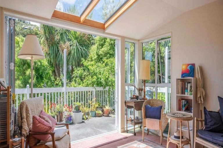 Photo of property in 4 Watson Street, Akaroa, 7520