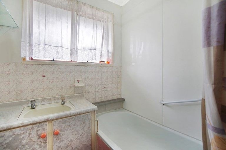 Photo of property in 4/98 Carruth Road, Papatoetoe, Auckland, 2025