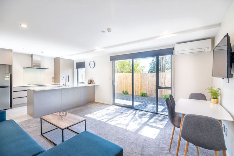 Photo of property in 2/871 Colombo Street, Christchurch Central, Christchurch, 8013