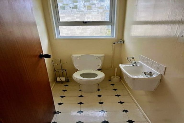 Photo of property in 141 Orangi Kaupapa Road, Northland, Wellington, 6012