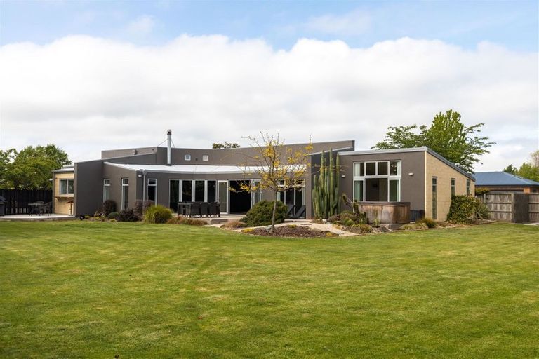 Photo of property in 57 Stonebridge Way, Prebbleton, 7604