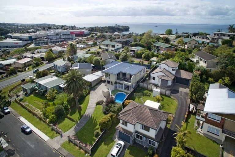Photo of property in 3 Moera Place, Stanmore Bay, Whangaparaoa, 0932