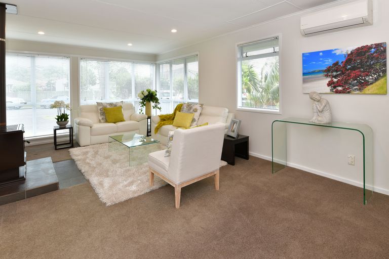 Photo of property in 57 Hatton Road, Orewa, 0931