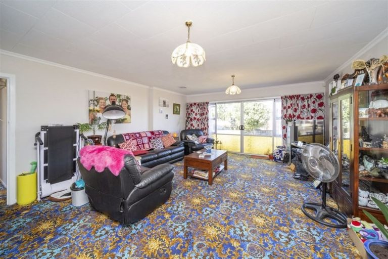 Photo of property in 17 Mclean Street, Hawera, 4610