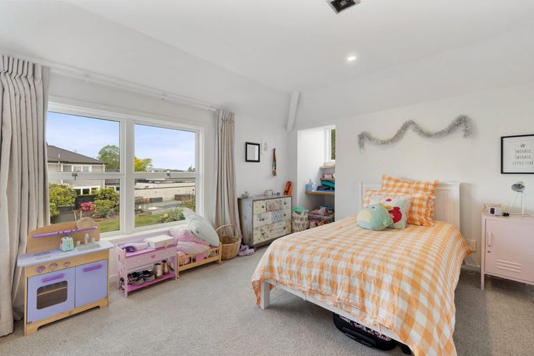 Photo of property in 3 Ashdale Lane, Strowan, Christchurch, 8052