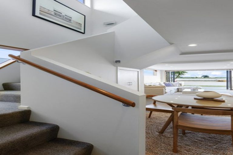 Photo of property in 1/45 Beachville Road, Redcliffs, Christchurch, 8081