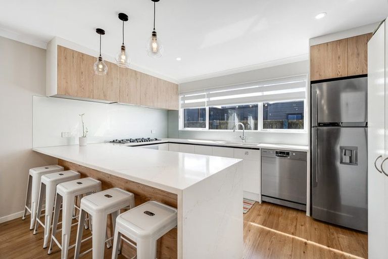 Photo of property in 37a Rollerson Street, Papakura, 2110