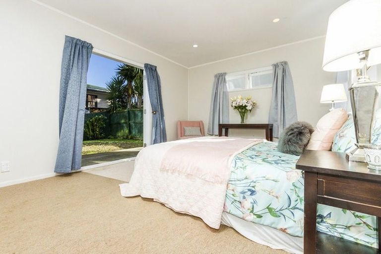 Photo of property in 22 Alamein Avenue, Belmont, Auckland, 0622